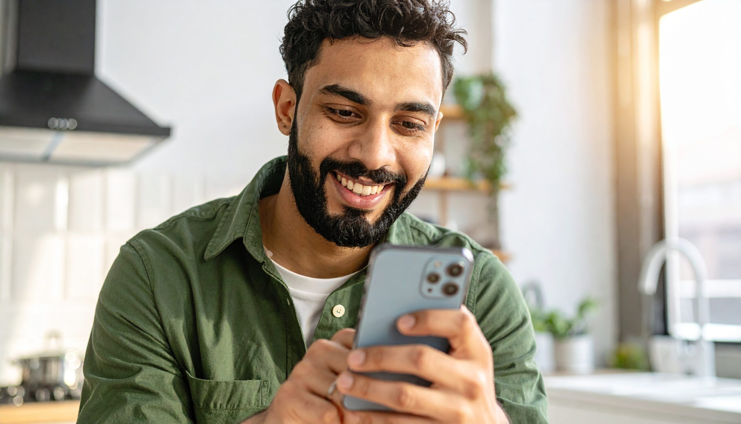 Ceres lança canal oficial de notícias no WhatsApp